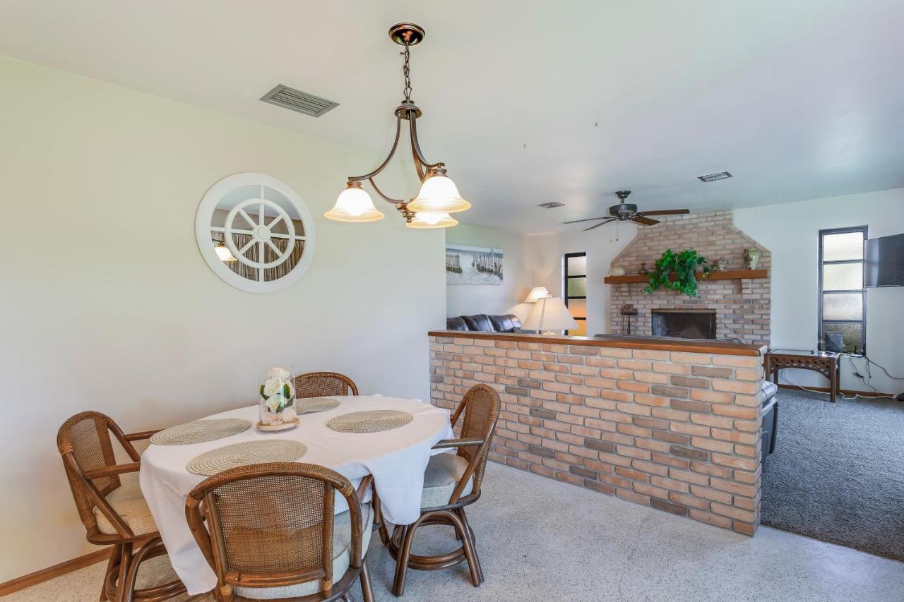 Bonita Canal View Villa Bonita Springs Exterior photo
